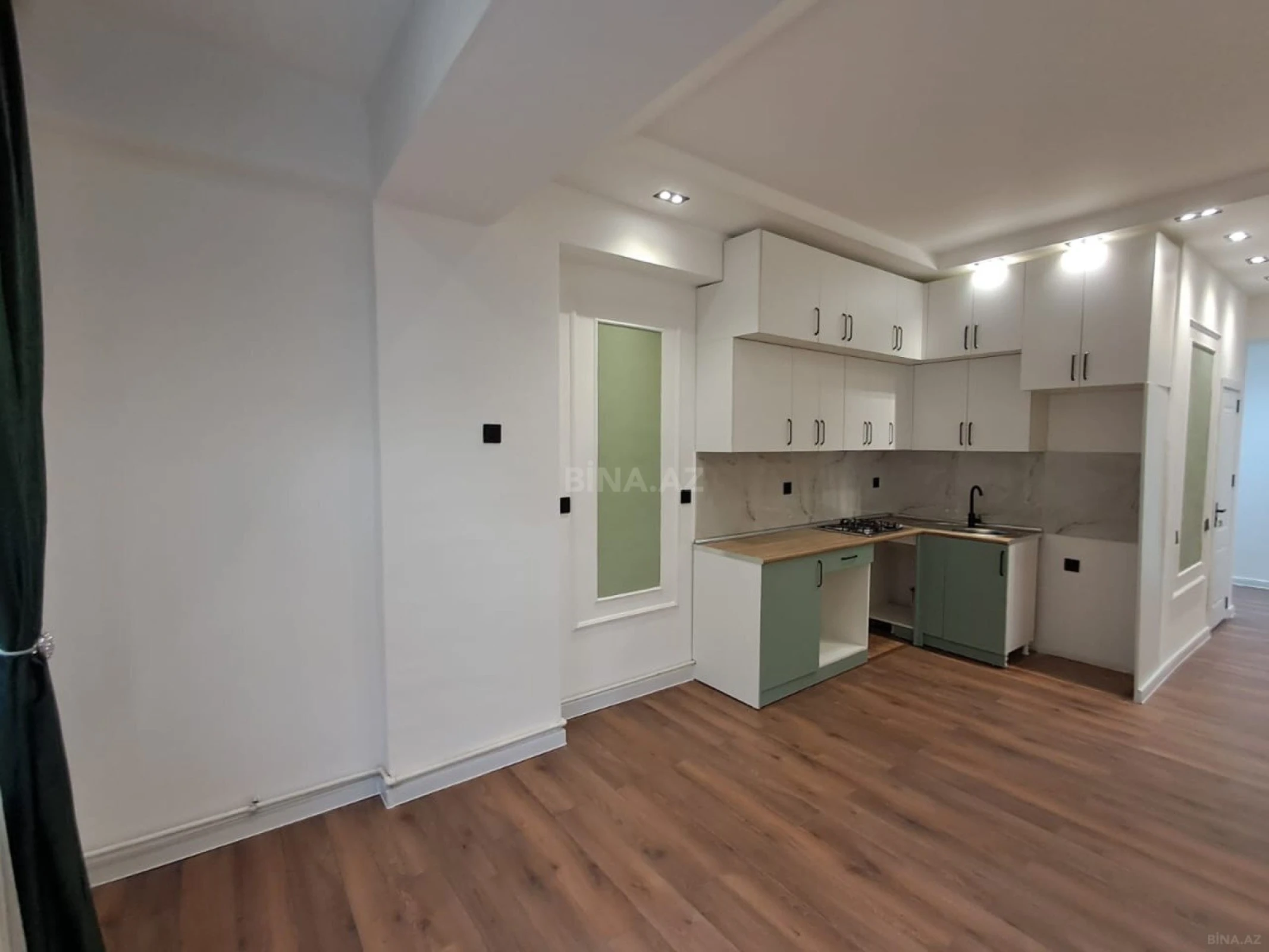 Satılır 3 otaqlı mənzil 82 m²