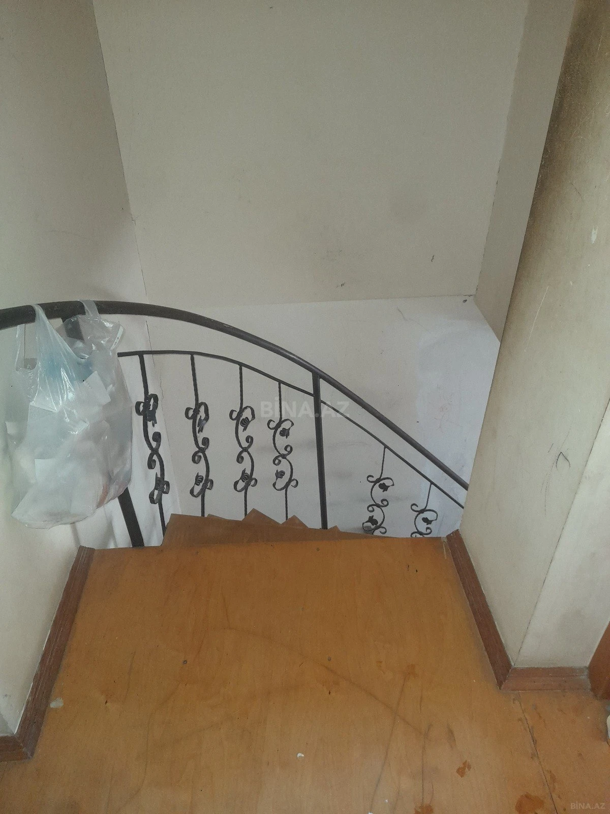 Satılır 4 otaqlı həyət evi 100 m²