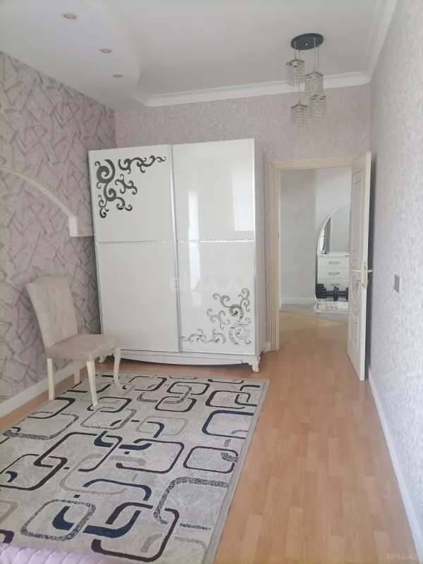 Satılır 2 otaqlı mənzil 85 m²