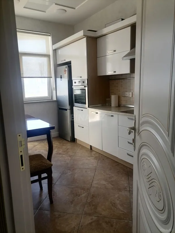 Satılır 2 otaqlı mənzil 85 m²