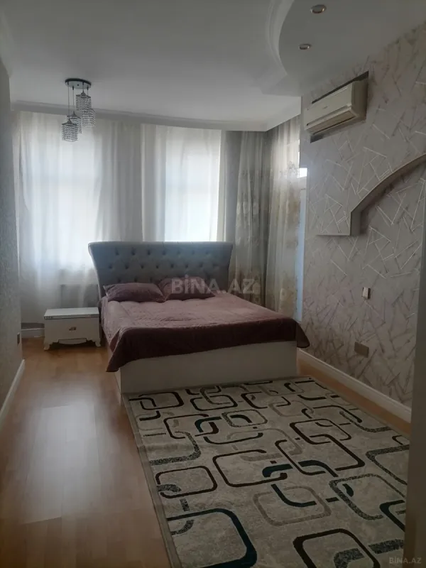 Satılır 2 otaqlı mənzil 85 m²