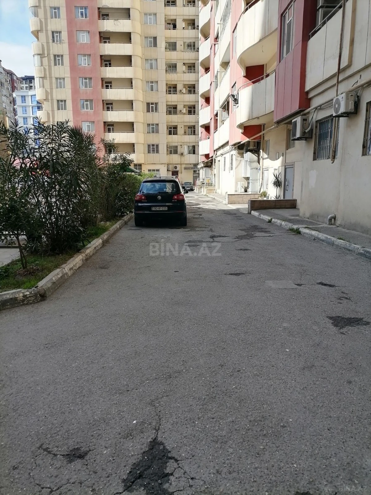 Satılır 2 otaqlı mənzil 85 m²