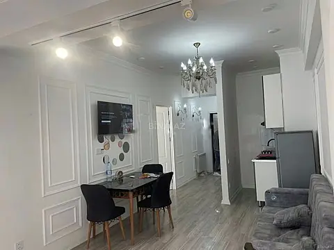 Kirayə verilir 2 otaqlı mənzil 60 m²