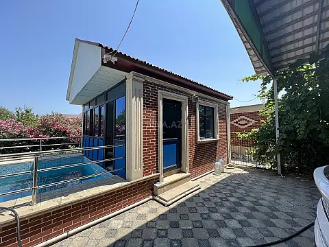 Satılır 9 otaqlı həyət evi 370 m²