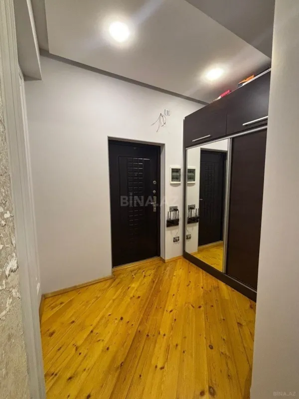 Satılır 2 otaqlı mənzil 70 m²
