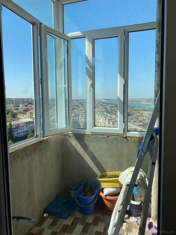 Satılır 4 otaqlı mənzil 105 m²