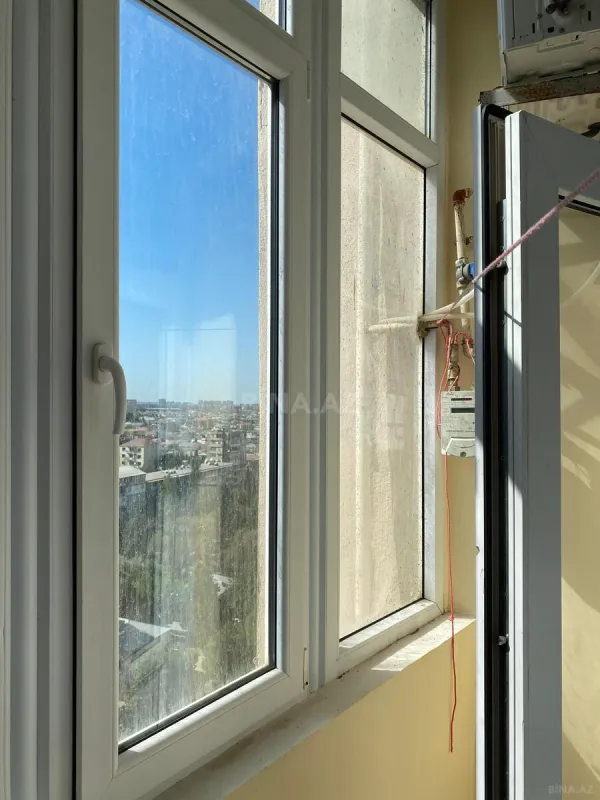 Satılır 4 otaqlı mənzil 105 m²