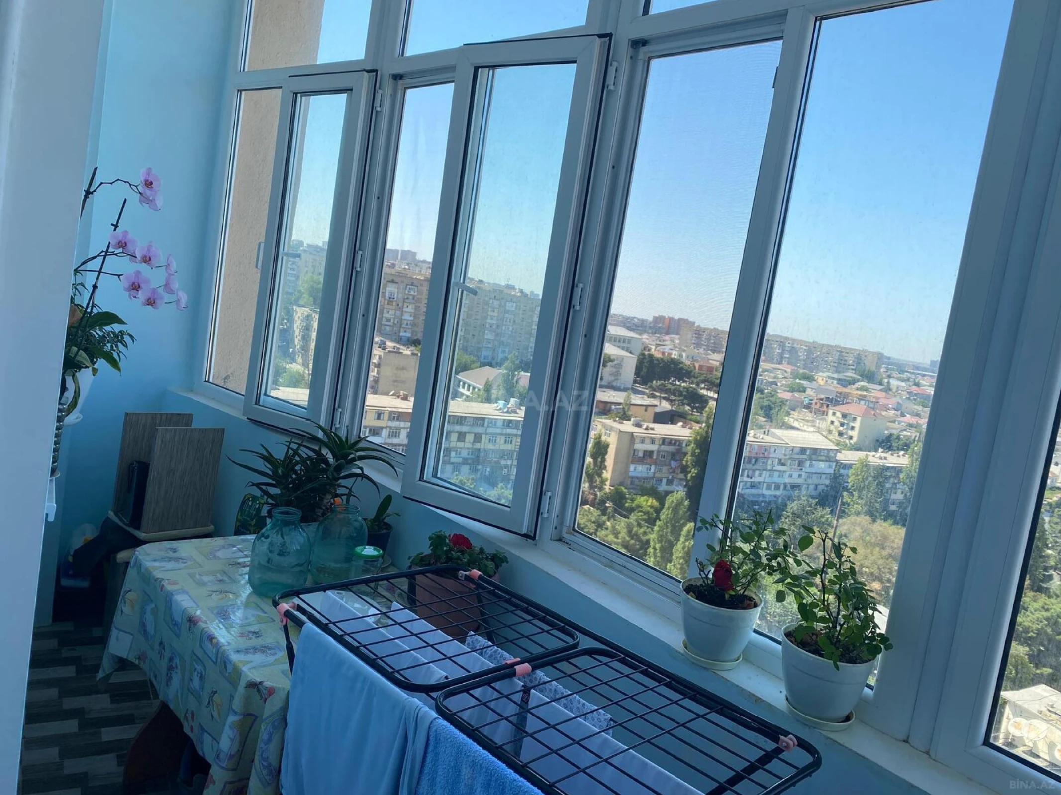 Satılır 4 otaqlı mənzil 105 m²
