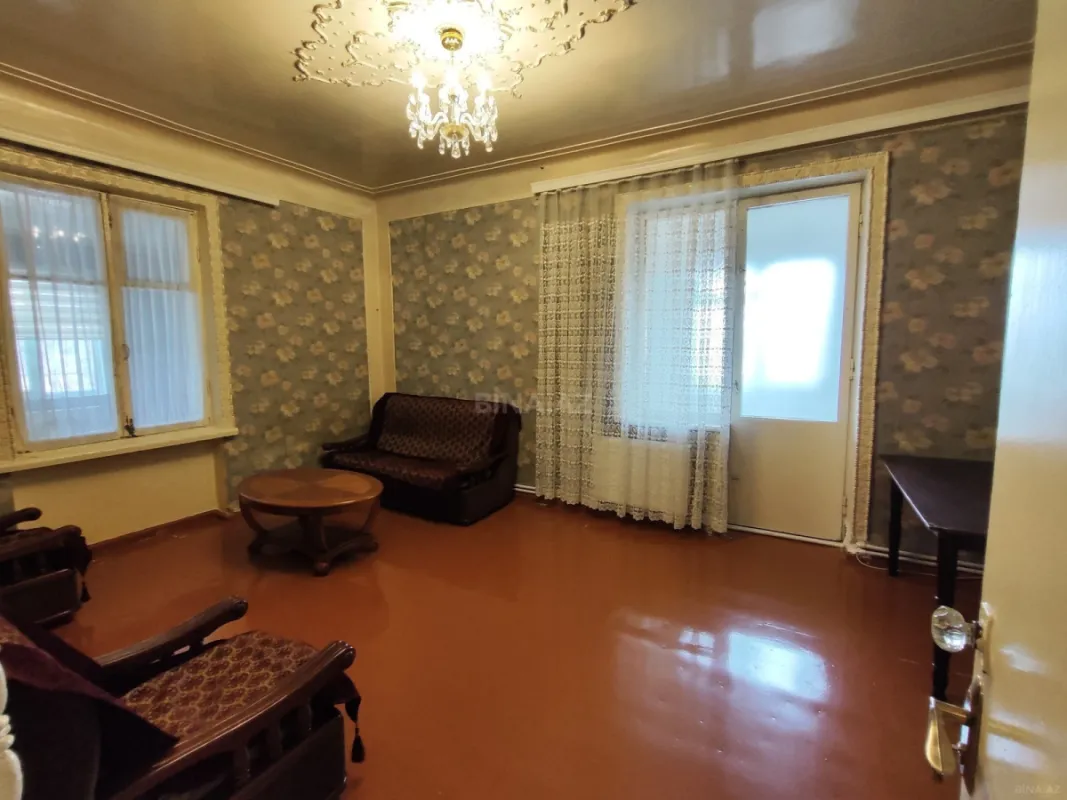 Kirayə verilir 4 otaqlı mənzil 110 m²