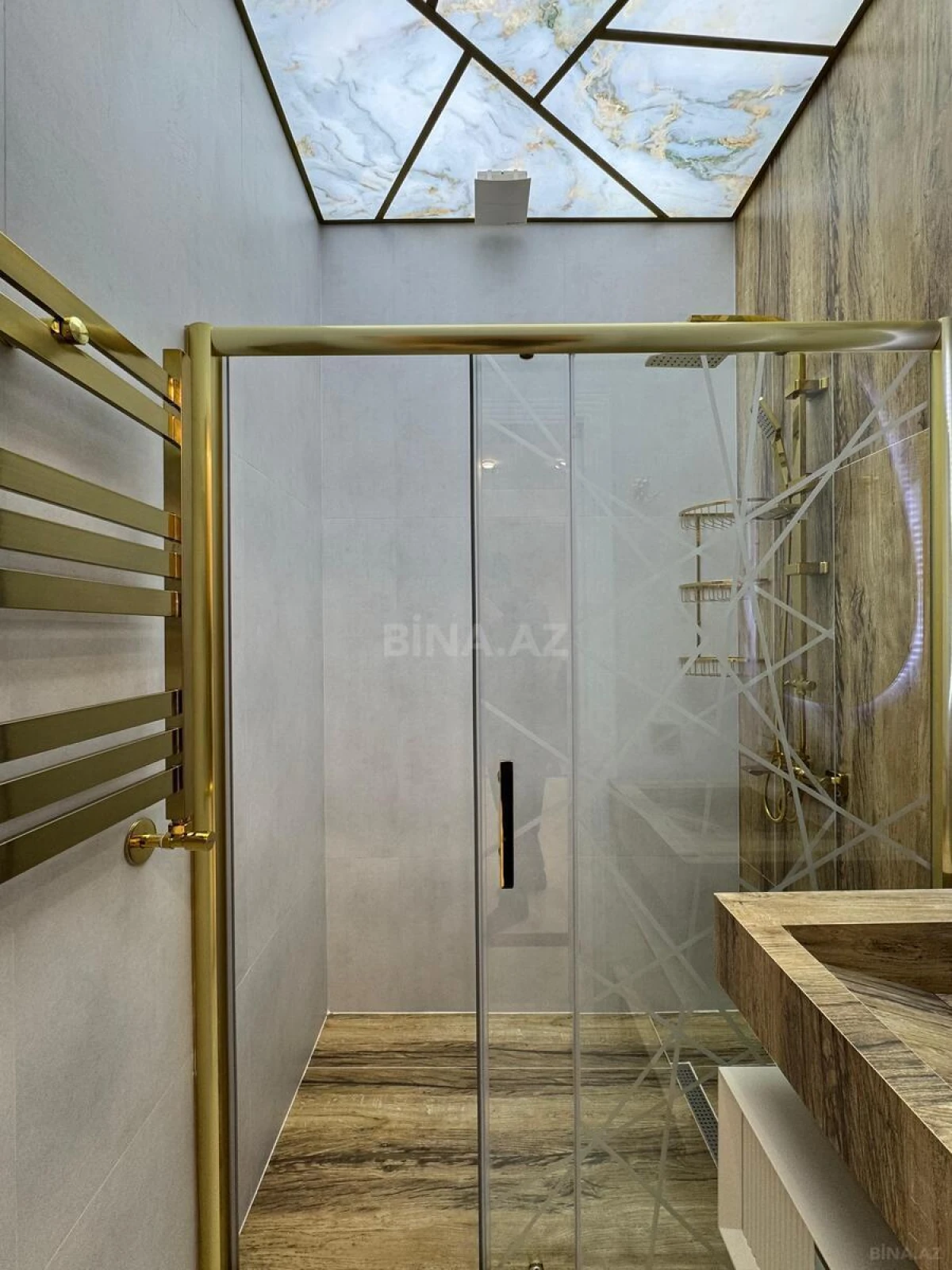 Satılır 2 otaqlı mənzil 84 m²