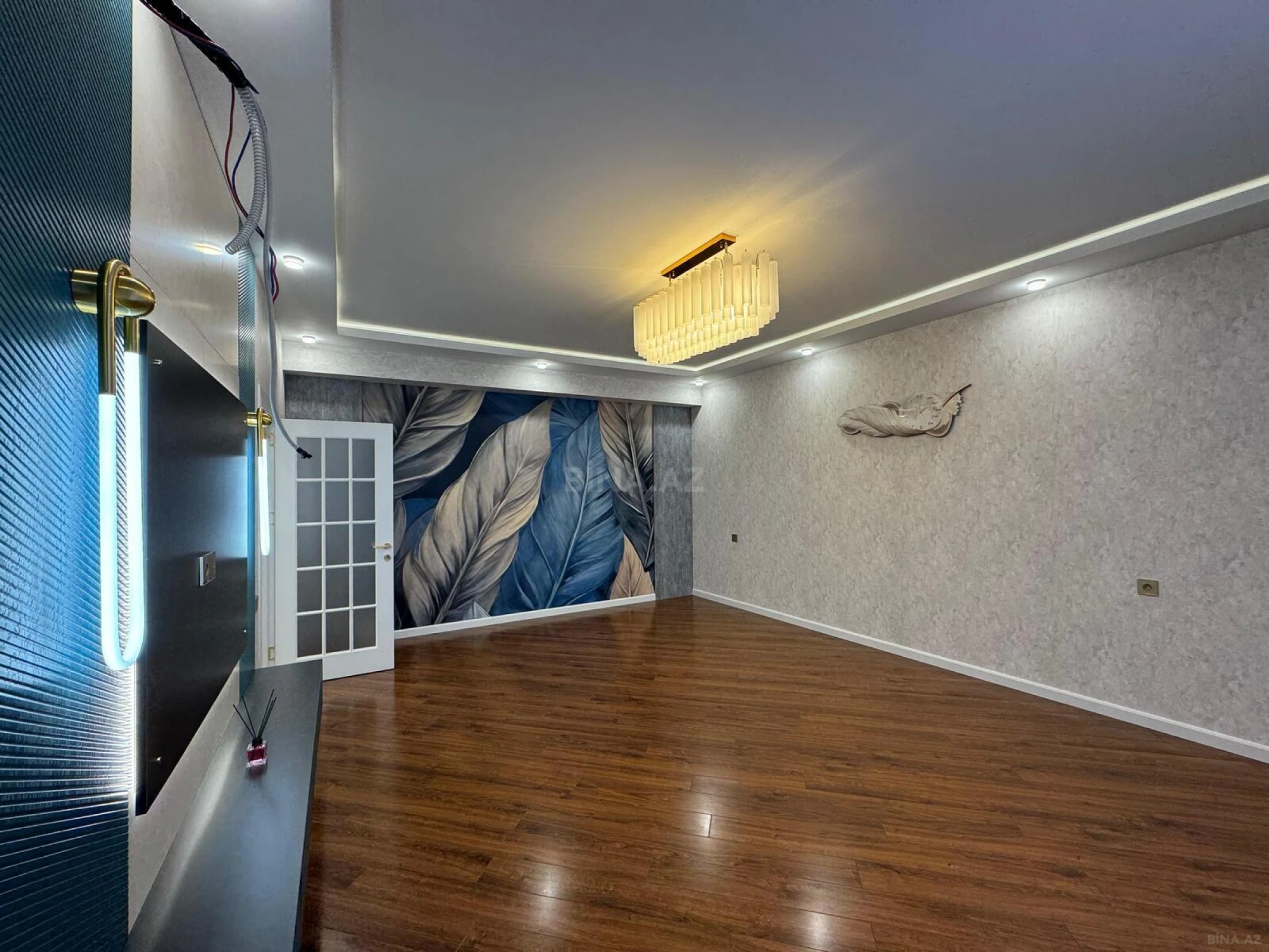 Satılır 2 otaqlı mənzil 84 m²