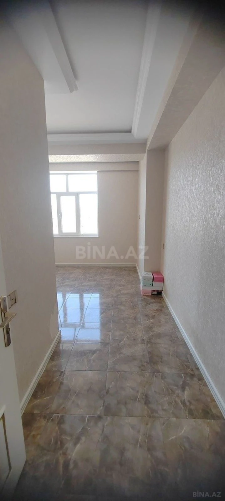 Satılır 4 otaqlı mənzil 150 m²