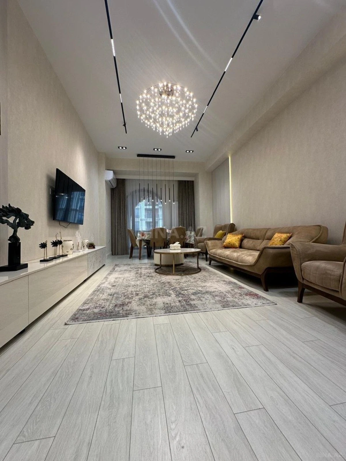 Satılır 3 otaqlı mənzil 107.2 m²