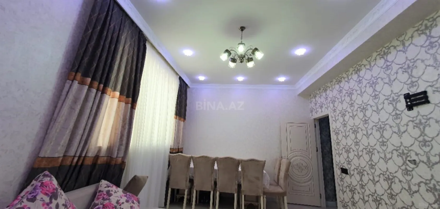 Satılır 2 otaqlı mənzil 65 m²