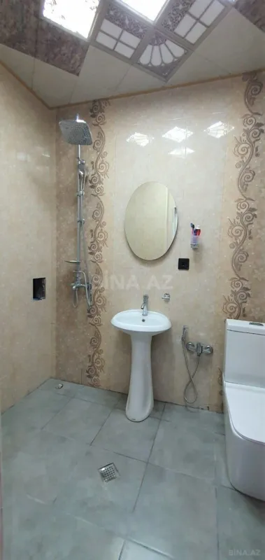 Satılır 2 otaqlı mənzil 65 m²