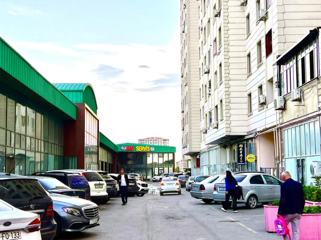 Satılır obyekt 113 m²