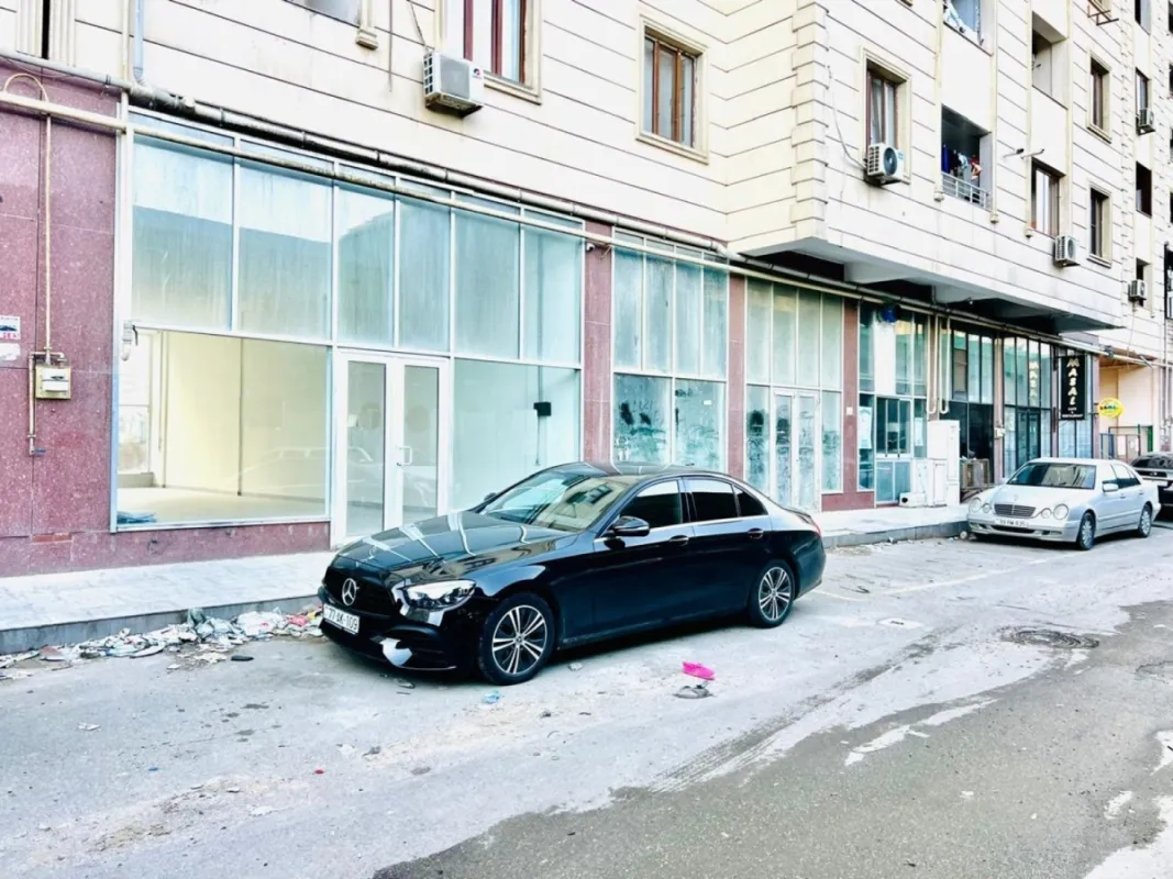 Satılır obyekt 113 m²