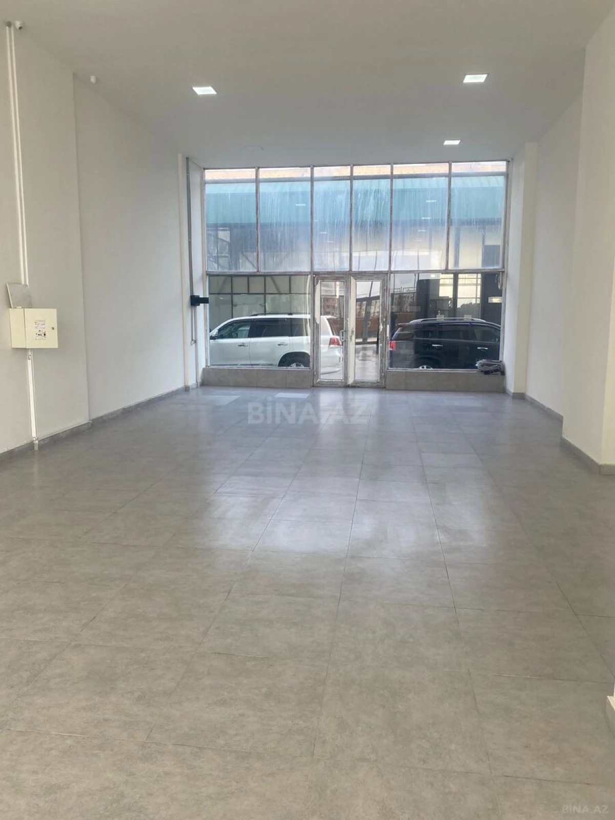 Satılır obyekt 113 m²