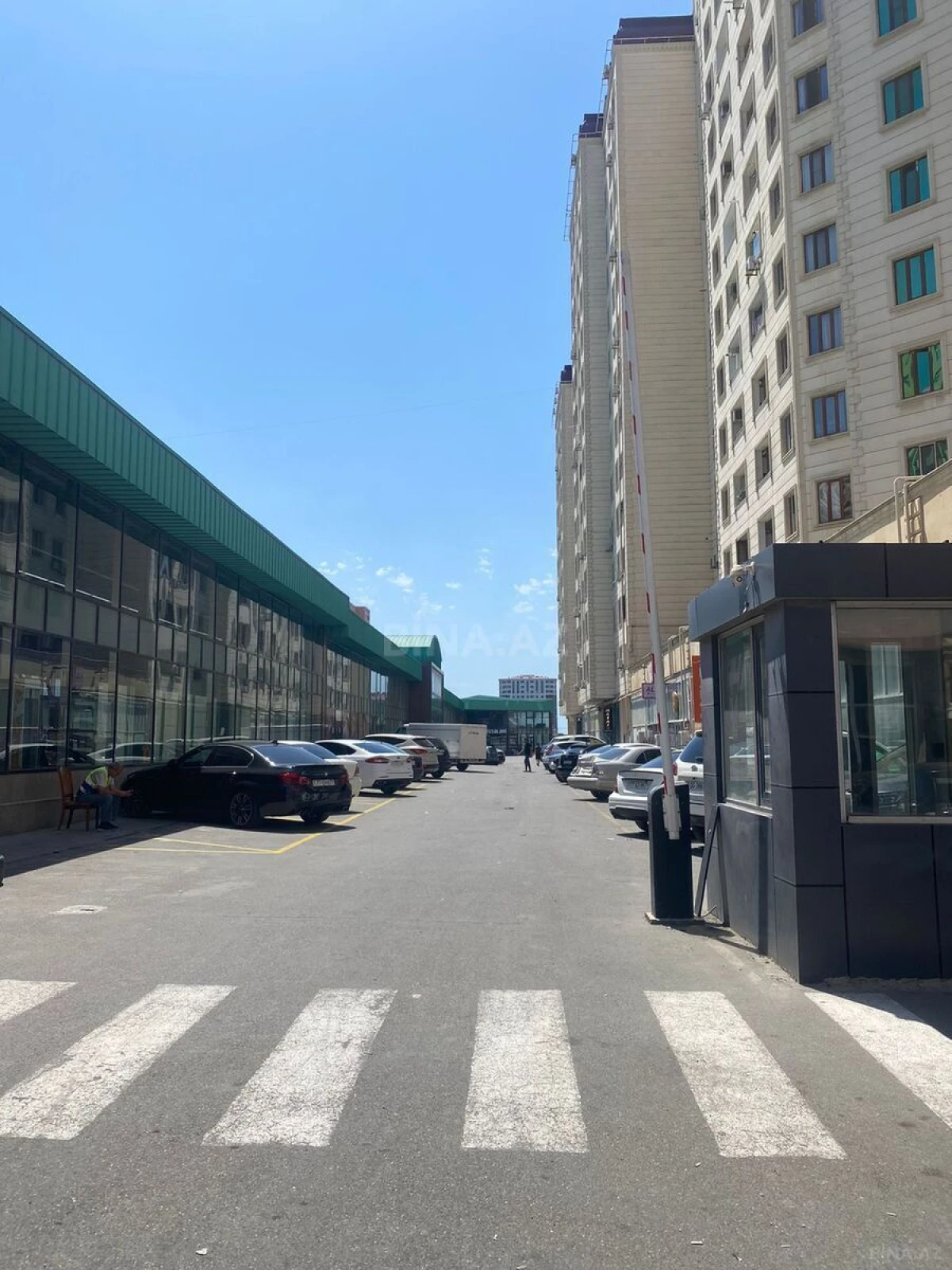 Satılır obyekt 113 m²