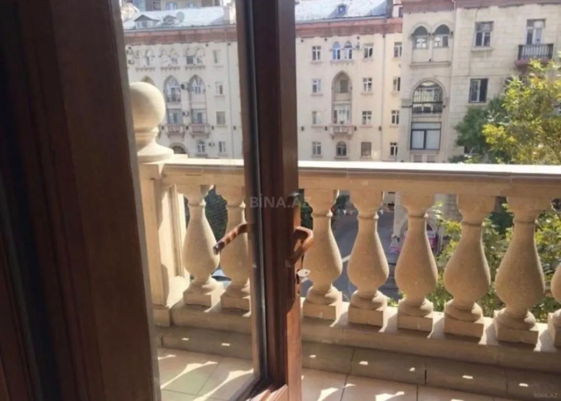 Satılır 3 otaqlı mənzil 70 m²