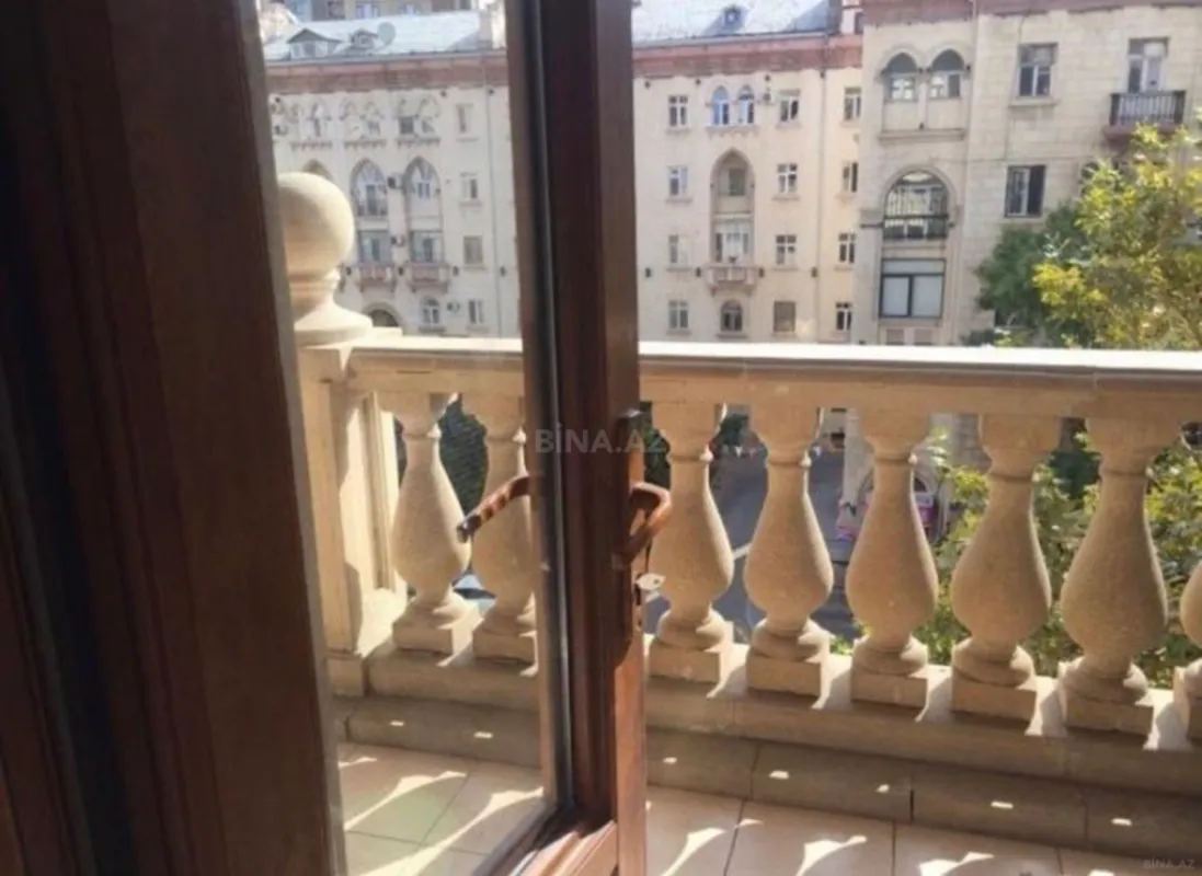 Satılır 3 otaqlı mənzil 70 m²