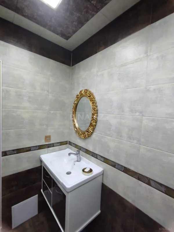 Satılır 6 otaqlı həyət evi 240 m²