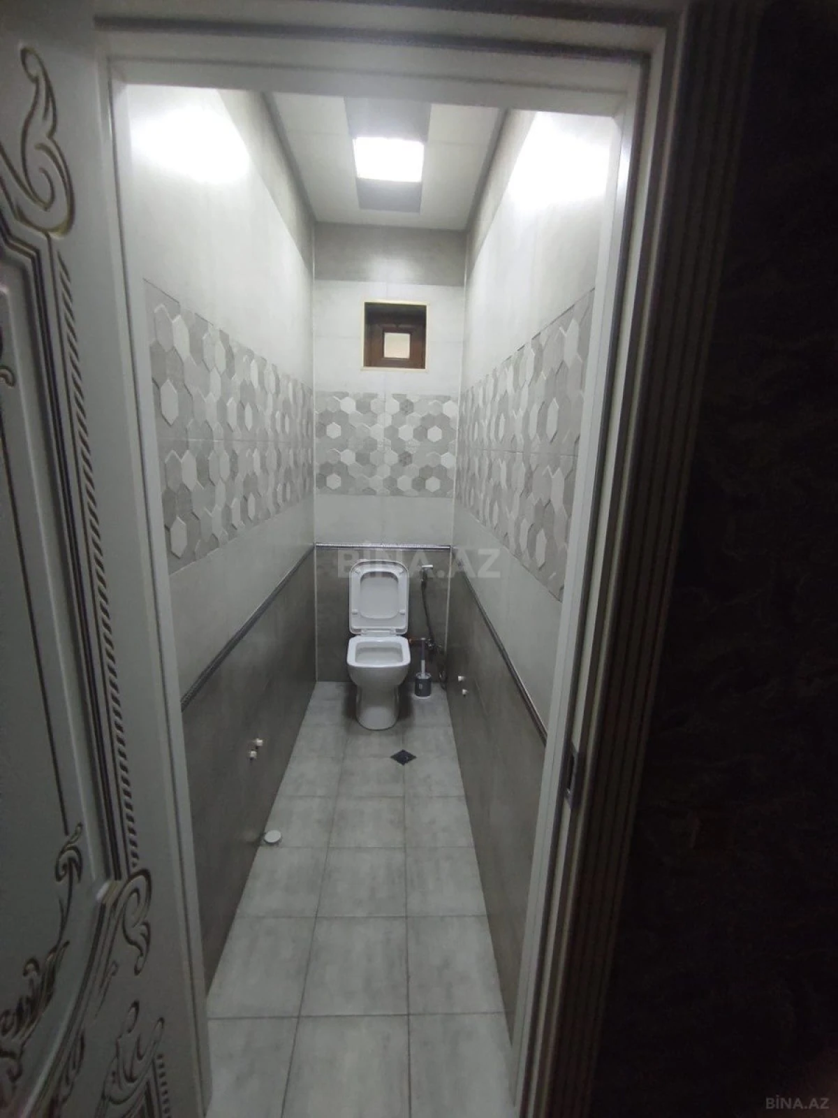 Satılır 6 otaqlı həyət evi 240 m²