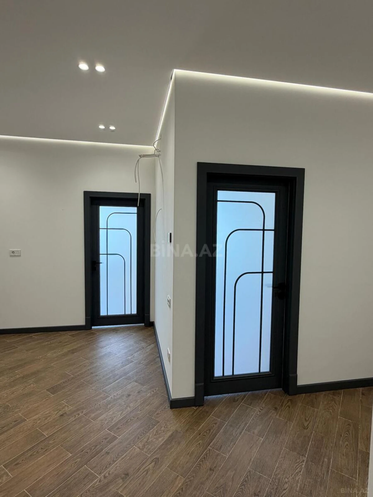 Satılır 3 otaqlı mənzil 66 m²