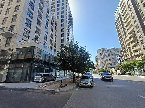 Satılır 3 otaqlı mənzil 66 m² — Bakı, İnşaatçılar 3 otaq 66.00 m²