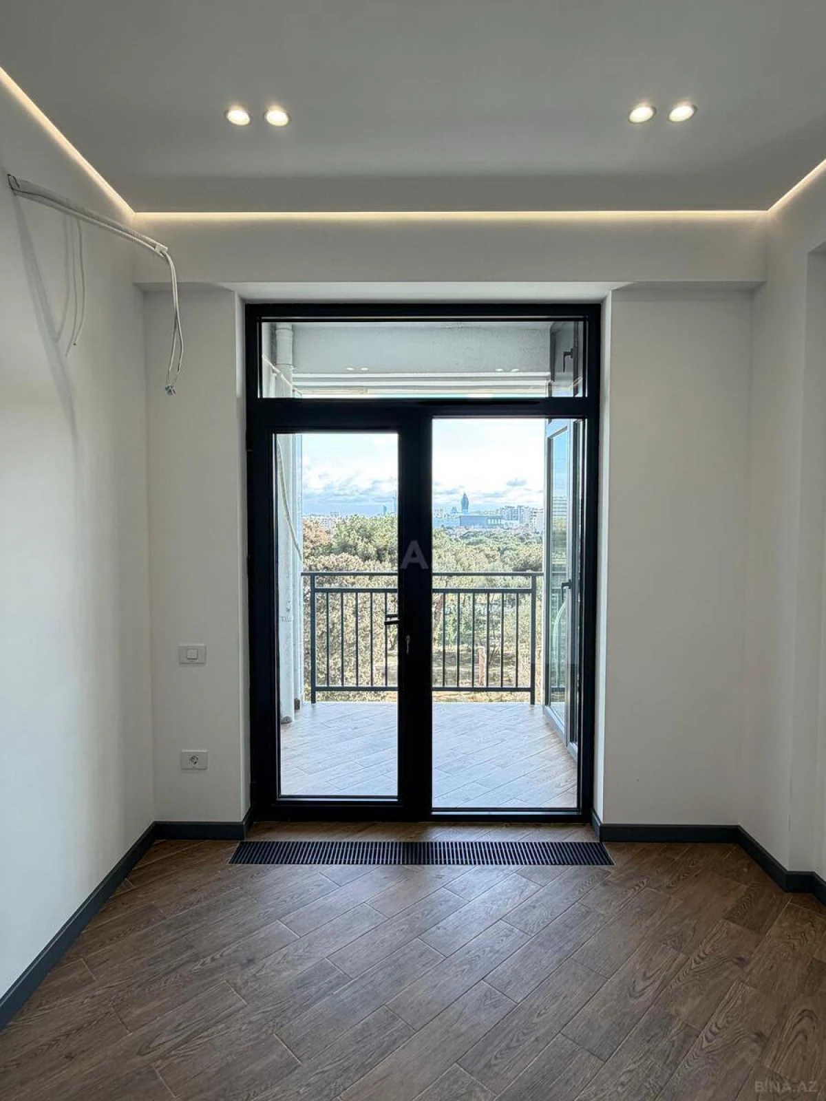 Satılır 3 otaqlı mənzil 66 m²