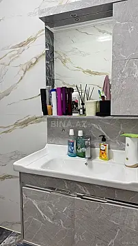 Kirayə verilir 2 otaqlı mənzil 68 m²