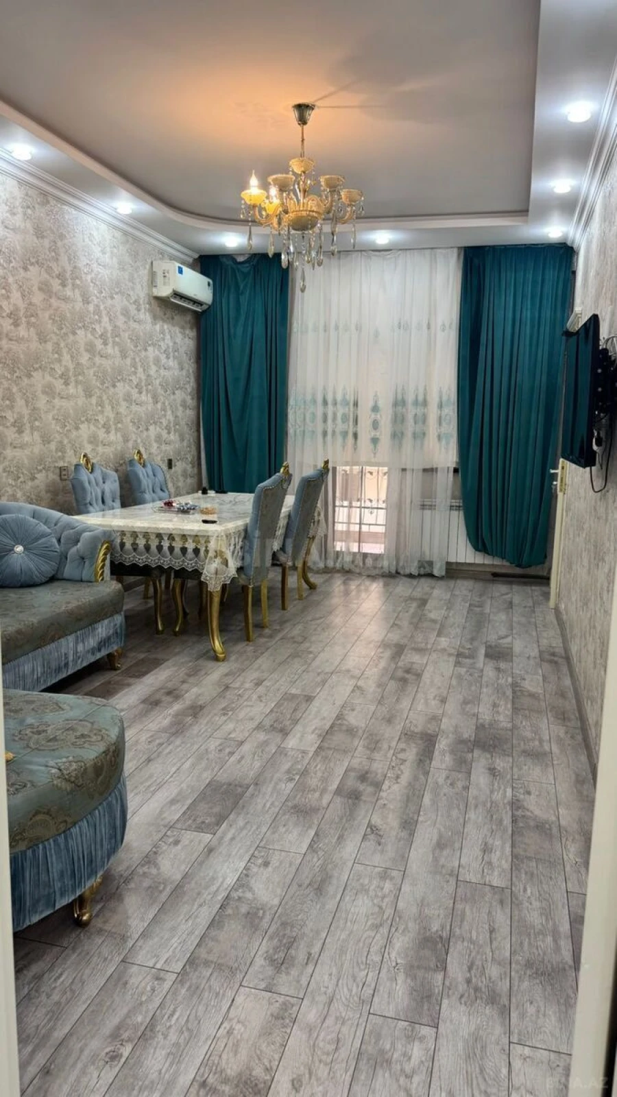 Kirayə verilir 2 otaqlı mənzil 68 m²