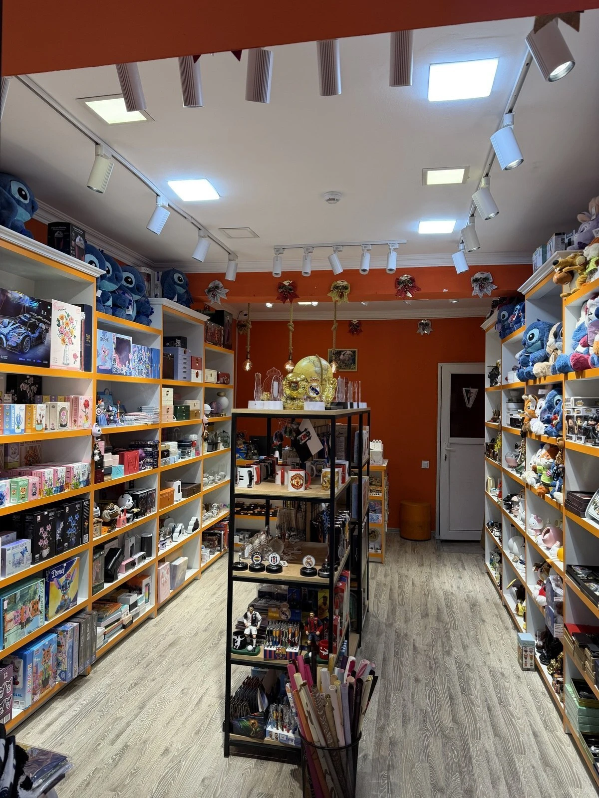 Satılır obyekt 67 m²