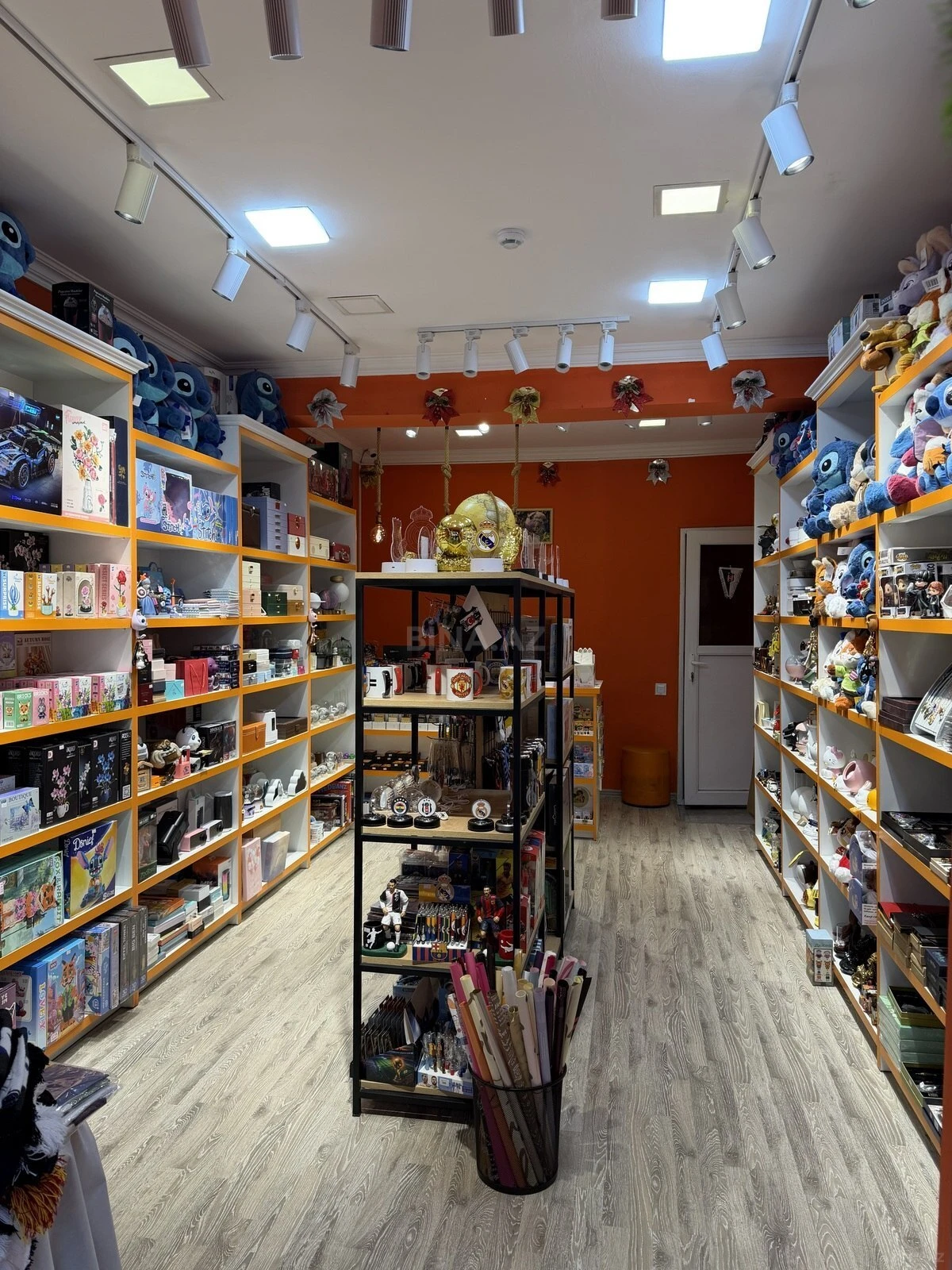 Satılır obyekt 67 m²