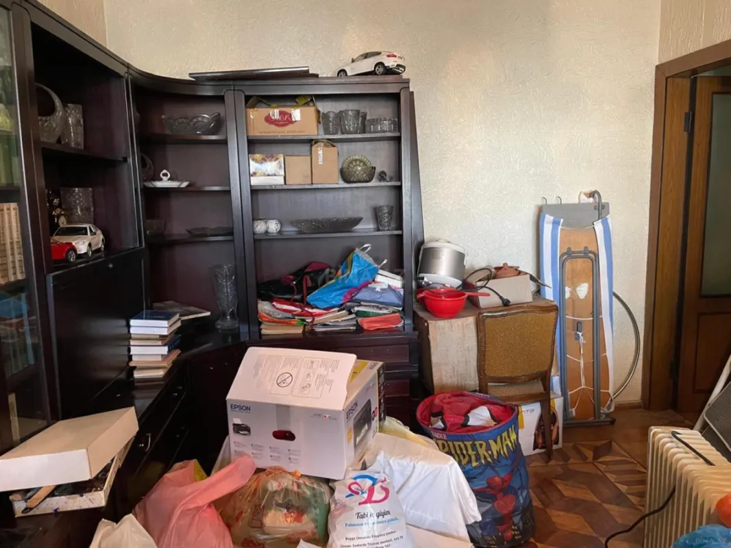 Satılır 5 otaqlı mənzil 120 m²