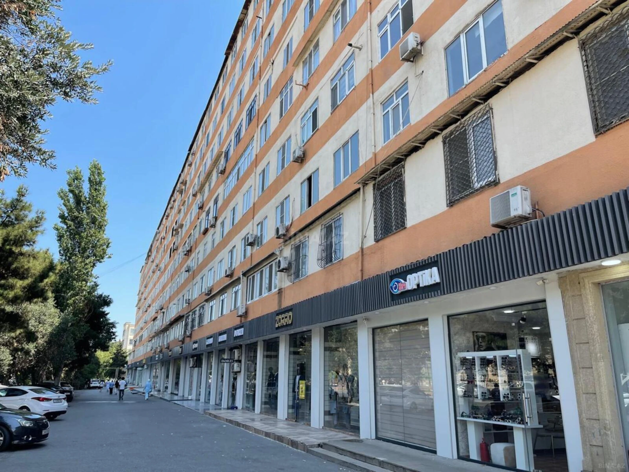 Satılır 5 otaqlı mənzil 120 m²