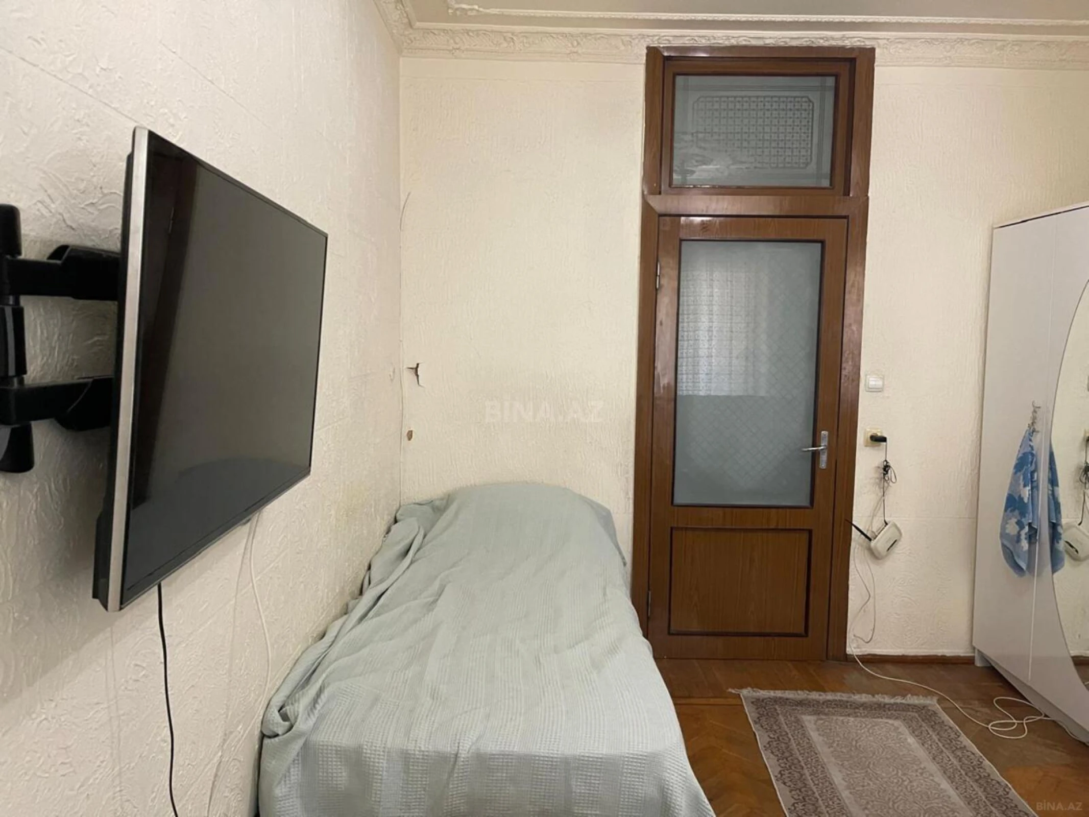 Satılır 5 otaqlı mənzil 120 m²