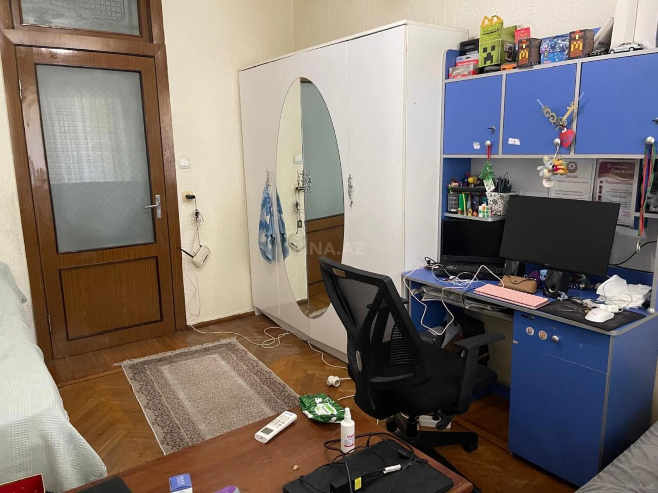 Satılır 5 otaqlı mənzil 120 m²