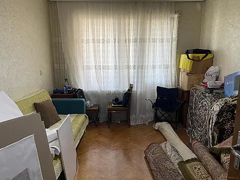 Satılır 5 otaqlı mənzil 120 m²