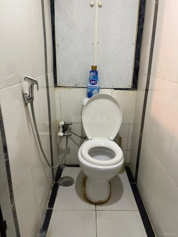 Satılır 5 otaqlı mənzil 120 m²