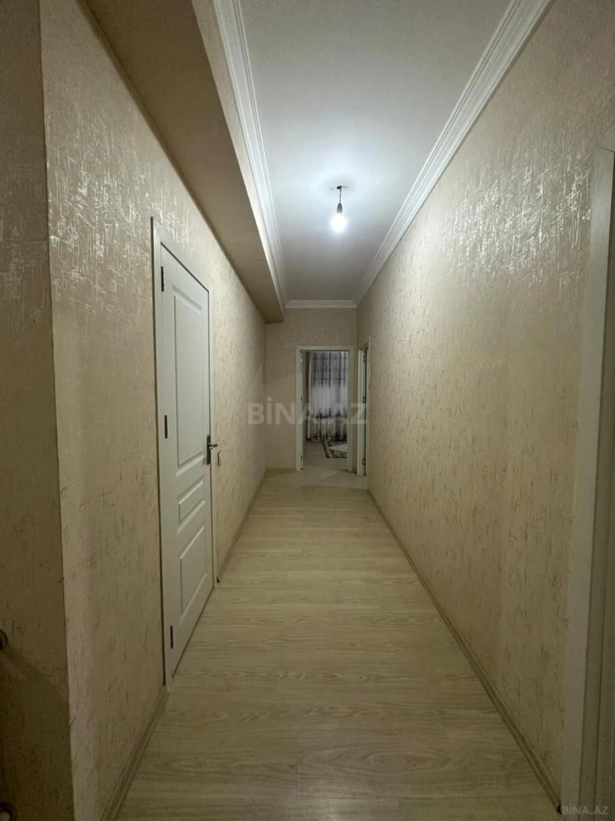 Satılır 2 otaqlı mənzil 90 m²