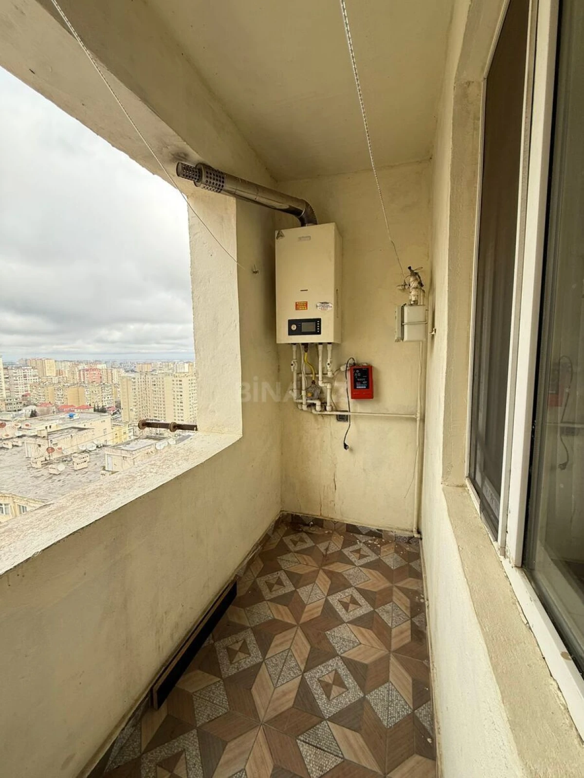 Satılır 2 otaqlı mənzil 62 m²