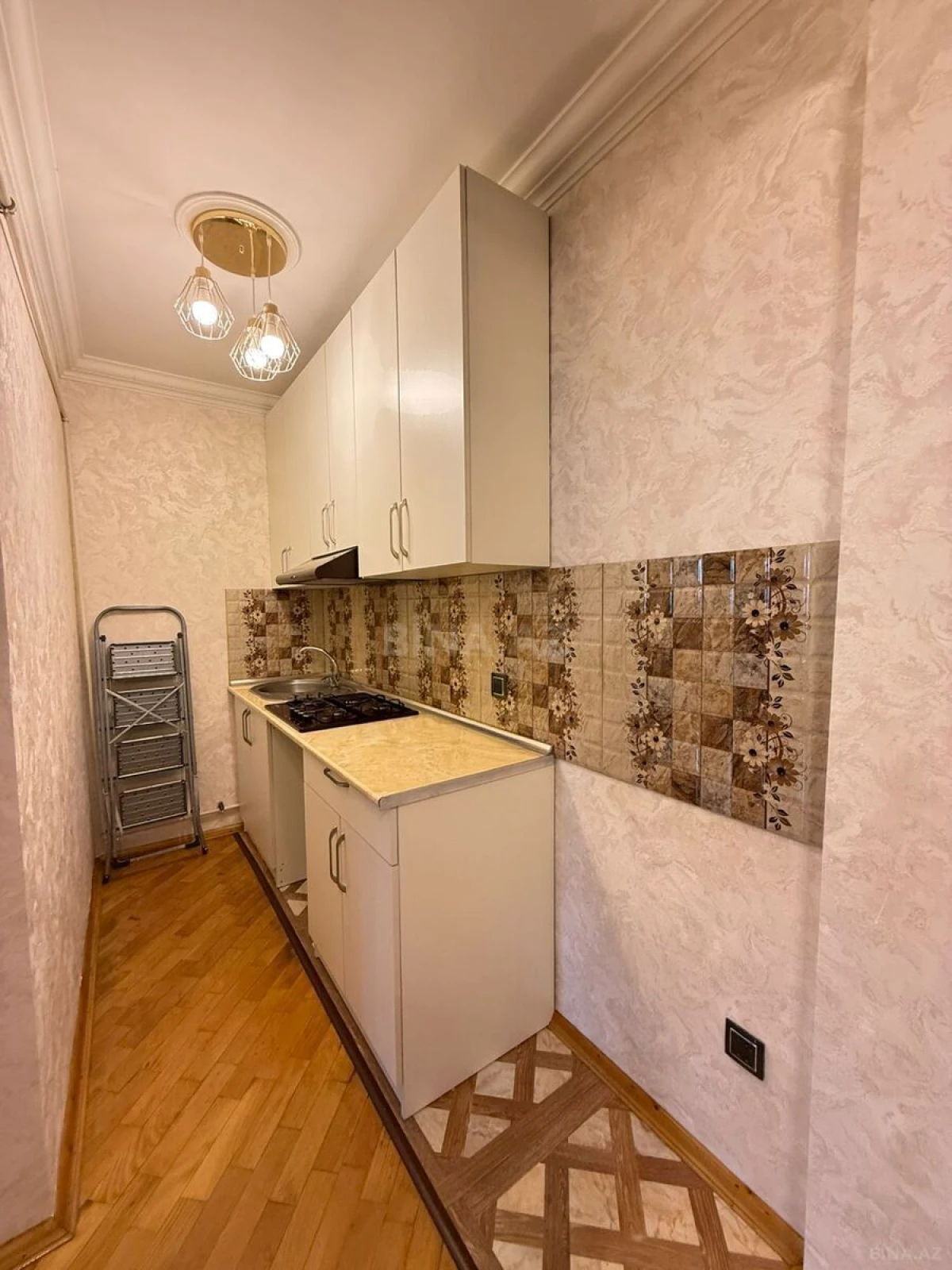 Satılır 2 otaqlı mənzil 62 m²