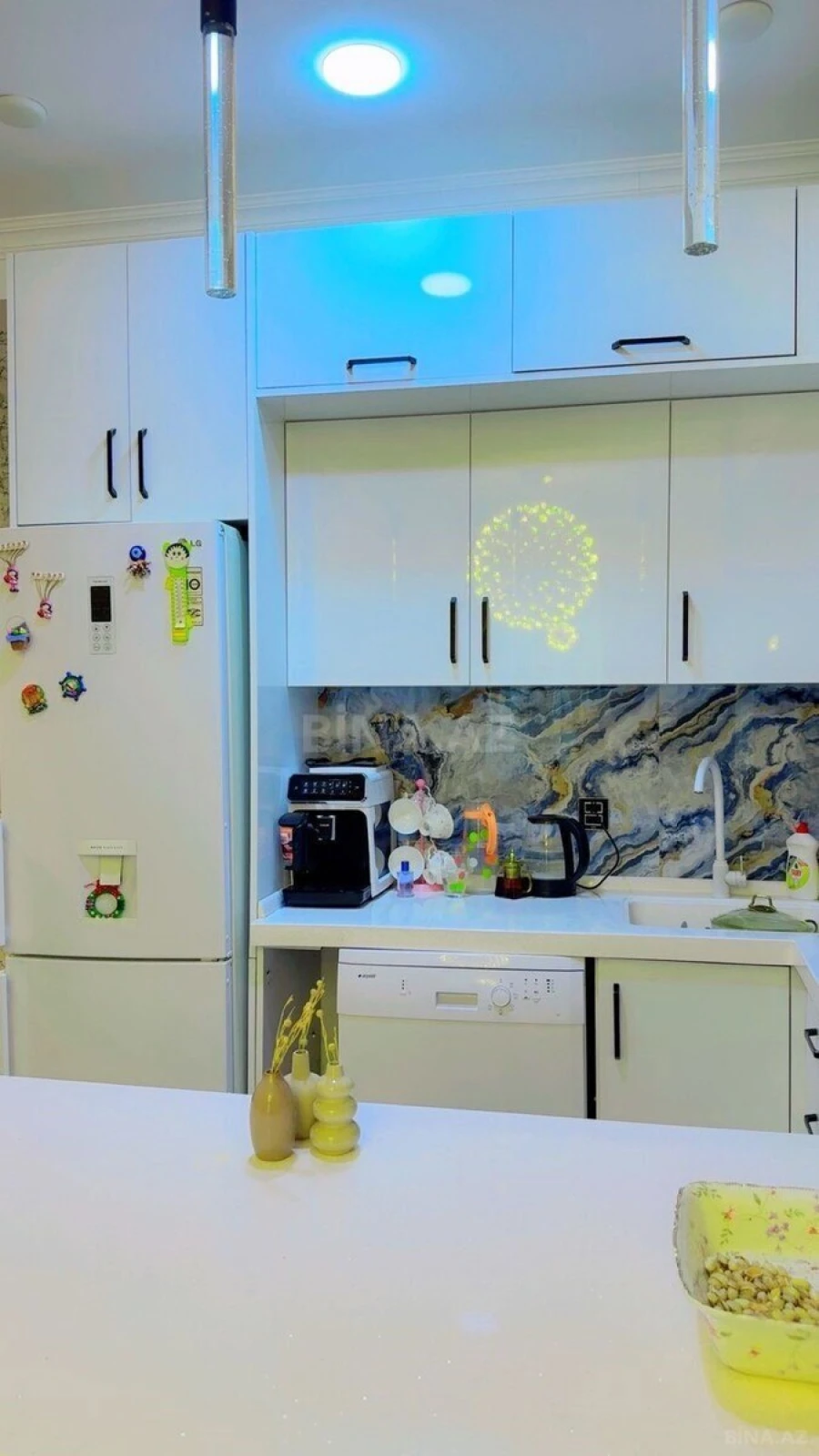 Satılır 2 otaqlı mənzil 58 m²