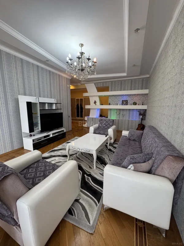 Satılır 3 otaqlı mənzil 115 m²