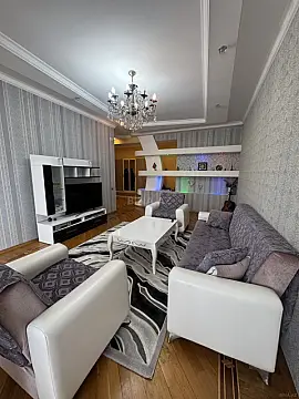 Satılır 3 otaqlı mənzil 115 m²