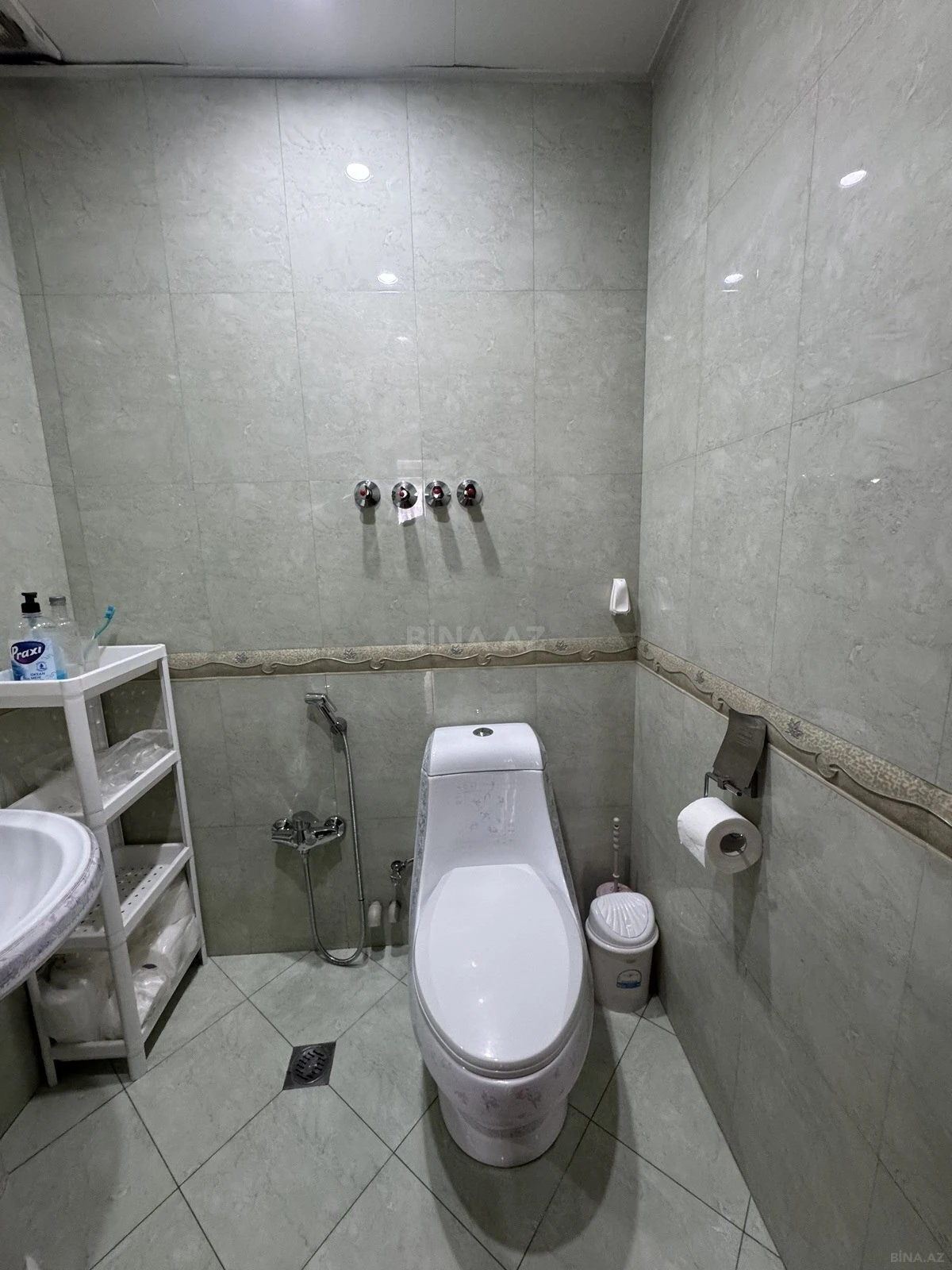 Satılır 3 otaqlı mənzil 115 m²