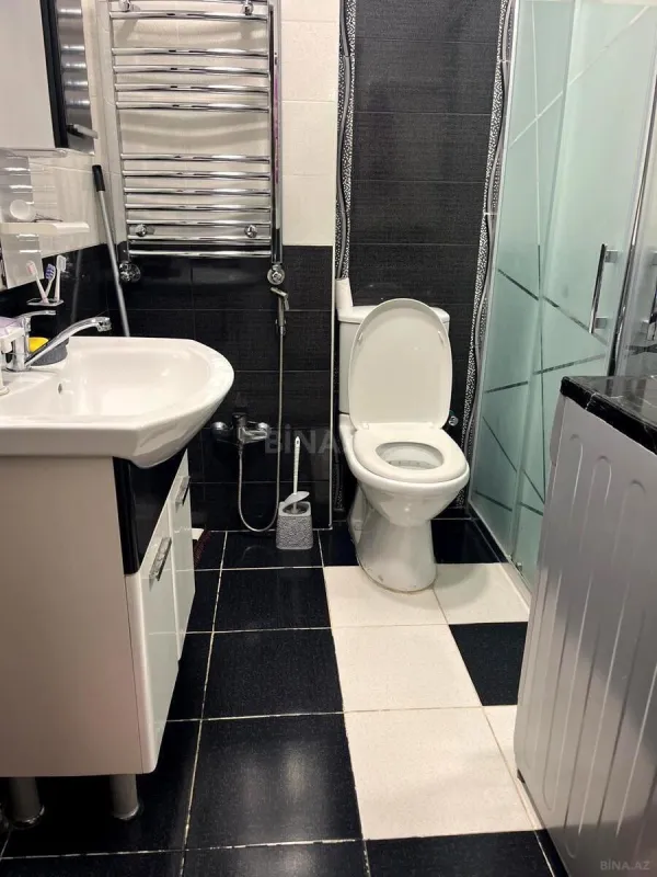 Satılır 3 otaqlı mənzil 109 m²