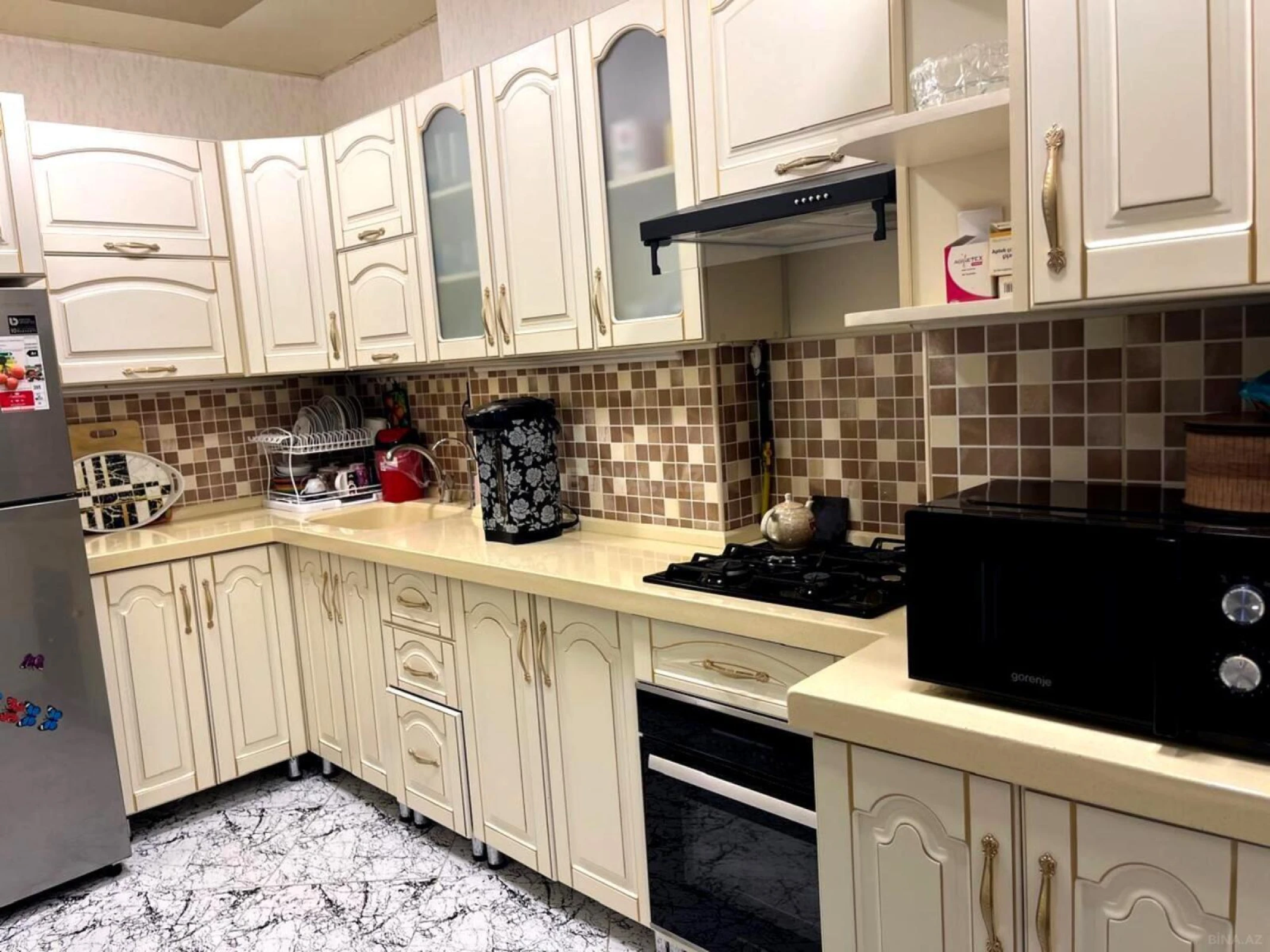 Satılır 3 otaqlı mənzil 109 m²