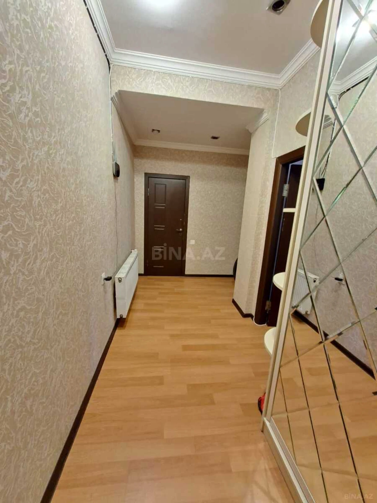 Satılır 2 otaqlı mənzil 65 m²
